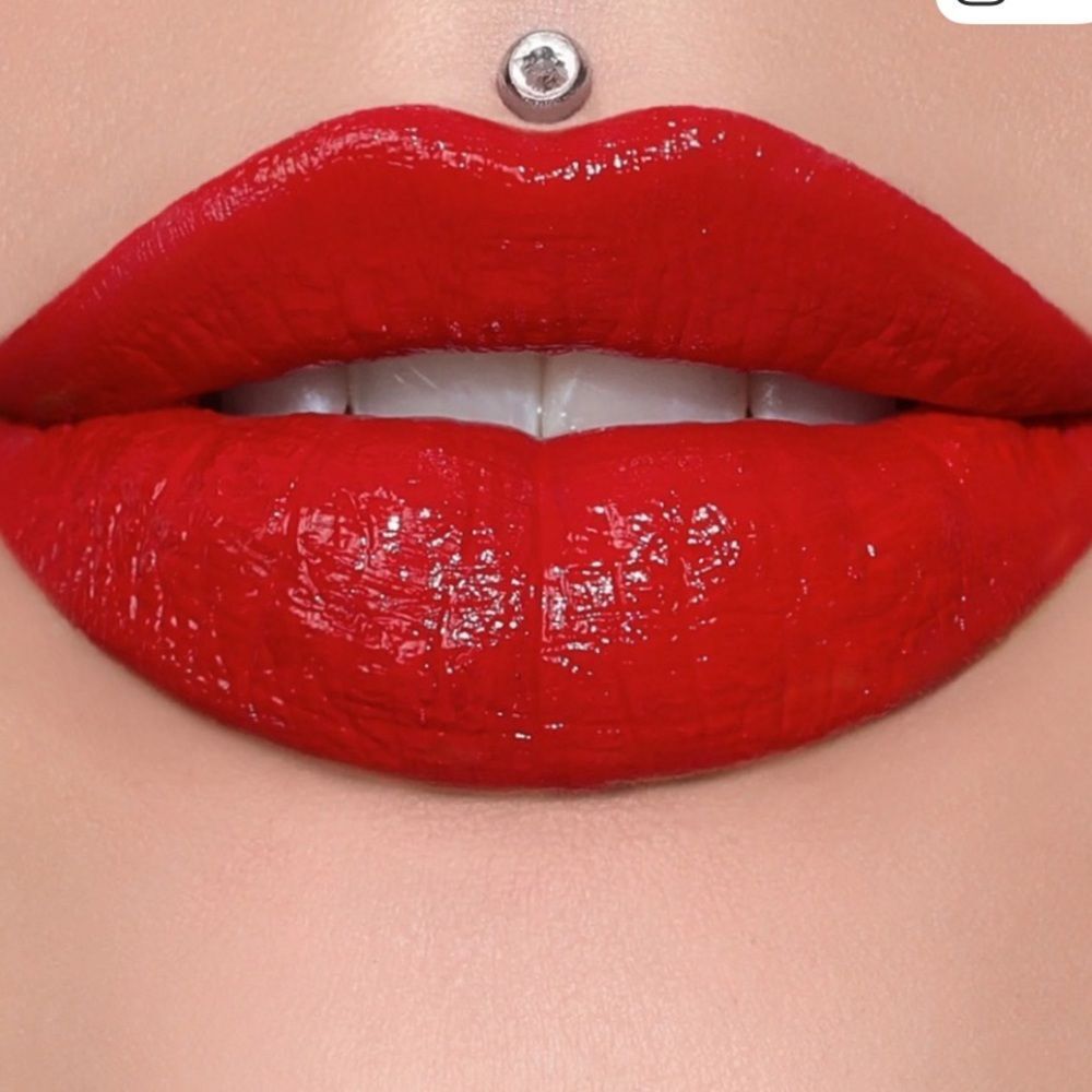 Jeffree Star Velvet Trap Lipstick Red Affair NIB